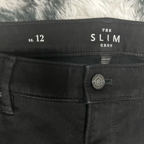 WHBM The Slim Crop Black Jeans White Cuffs - Picture 3 of 5